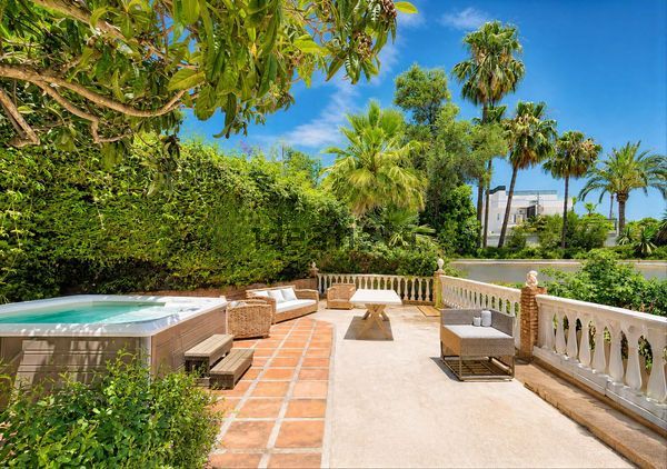 Detached house in Avenida del Rosario, El Rosario-Ricmar, Marbella — image 5