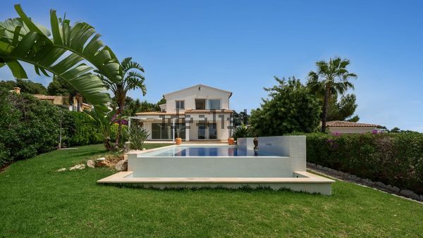 3-bedroom freehold villa in Calvià — photo 3 of 5