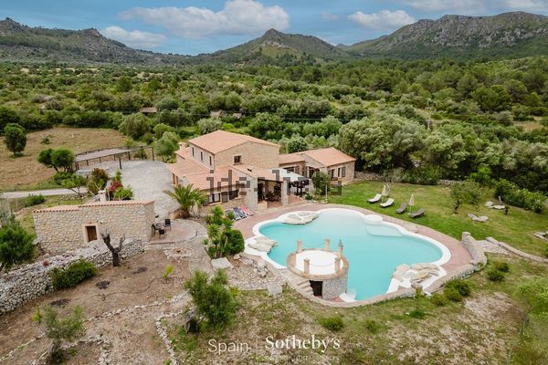 4-bedroom freehold villa in Artà — photo 3 of 5