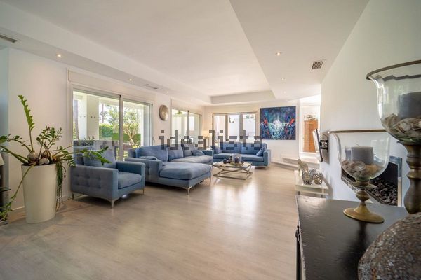 3-bedroom freehold villa in Marbella — photo 3 of 5