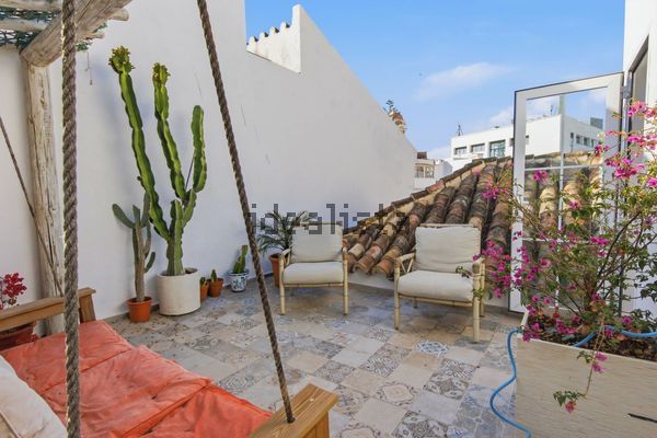 4-bedroom freehold villa in Estepona — photo 3 of 5