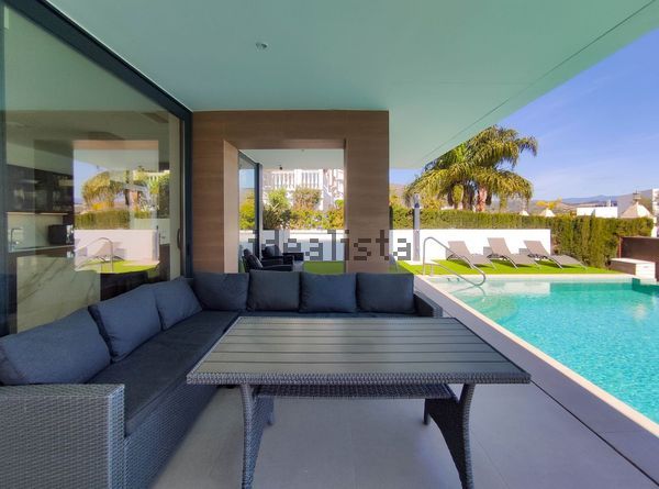 3-bedroom freehold villa in Estepona — photo 5 of 5