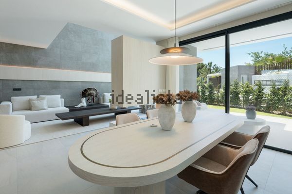 4-bedroom freehold villa in Marbella — photo 4 of 5