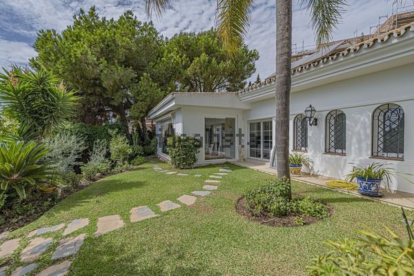 Detached house in El Paraíso, Benahavís — image 4