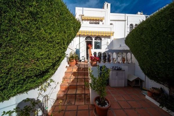 2-bedroom freehold villa in Nerja — photo 2 of 5