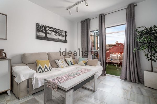 3-bedroom freehold villa in Nerja — photo 3 of 5