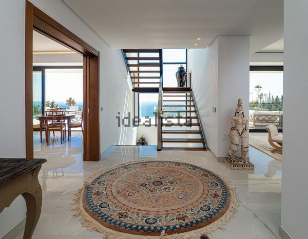 5-bedroom freehold villa in Manilva — photo 5 of 5