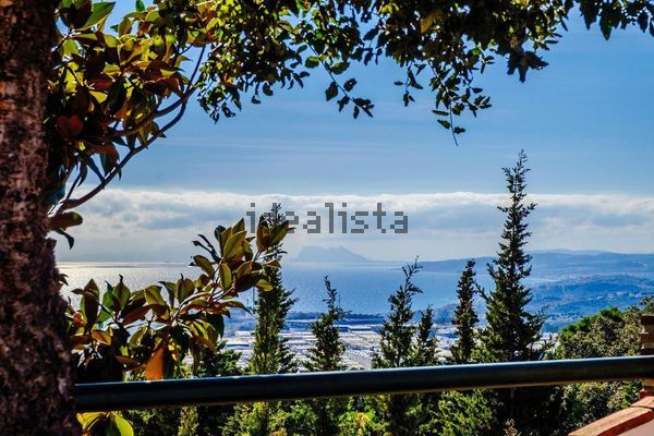 Detached house in Camino del Gavian, Altos de Estepona, Estepona — image 5