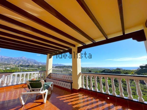Detached house in Avda Pescia - Ctra de Frigiliana, Nerja — image 4