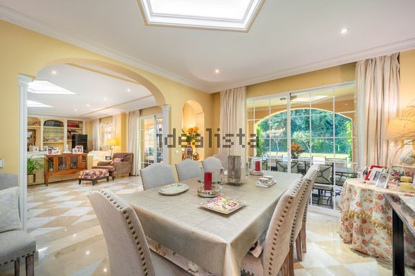 Detached house in La Dama de Noche-La Alzambra, Marbella — image 4