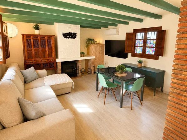 1-bedroom freehold villa in Estepona — photo 2 of 5
