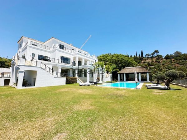 5-bedroom freehold villa in Benahavís — photo 4 of 5
