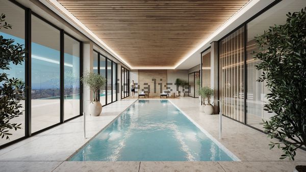 3-bedroom freehold villa in Marbella — photo 1 of 5