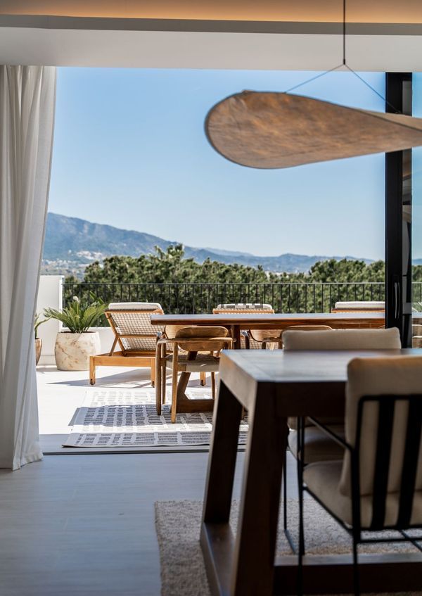 6-bedroom freehold villa in Marbella — photo 3 of 5