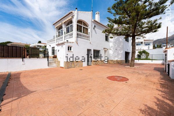 4-bedroom freehold villa in Nerja — photo 5 of 5