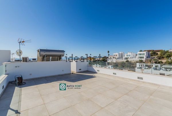 Detached house in Calle Romeral Bajo, 10, Avda Pescia - Ctra de Frigiliana, Nerja — image 4