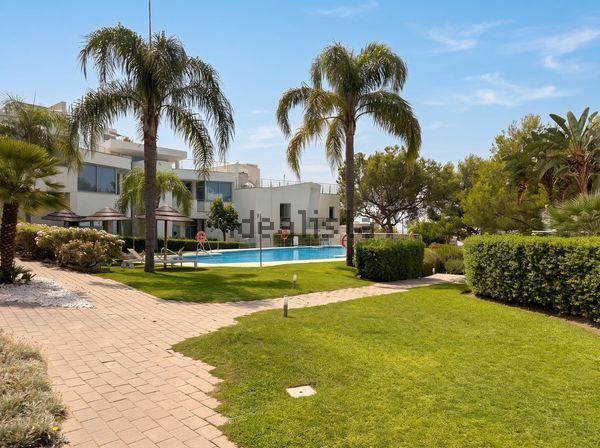 Semi-detached house in Verdi-ur Sierra Blanca, Sierra Blanca, Marbella — image 4