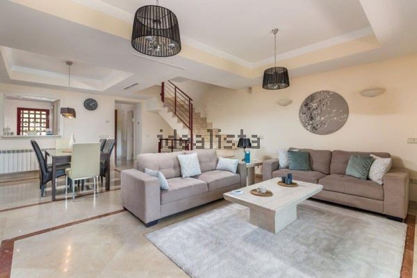 3-bedroom freehold villa in Marbella — photo 4 of 5