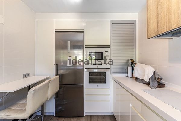 4-bedroom freehold villa in Estepona — photo 3 of 5