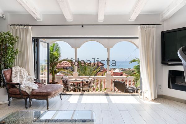 2-bedroom freehold villa in Fuengirola — photo 3 of 5