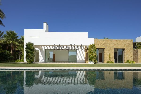 5-bedroom freehold villa in Casares — photo 4 of 5