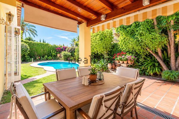 3-bedroom freehold villa in Marbella — photo 2 of 5