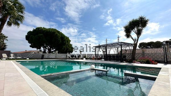 5-bedroom freehold villa in Castell-Platja d'Aro — photo 3 of 5