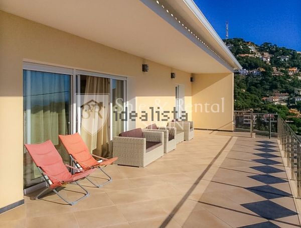 4-bedroom freehold villa in Lloret de Mar — photo 3 of 5
