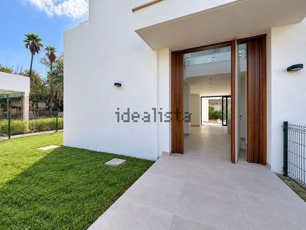 5-bedroom freehold villa in Marbella — photo 4 of 5