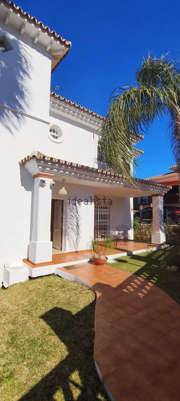 4-bedroom freehold villa in Mijas — photo 3 of 5