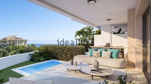 3-bedroom freehold villa in Estepona — photo 1 of 5