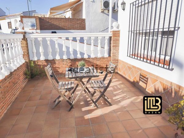 Detached house in Calle Grafito, Puertosol - Santa Isabel, Málaga — image 3