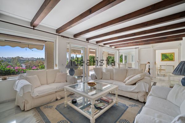 4-bedroom freehold villa in Marbella — photo 5 of 5