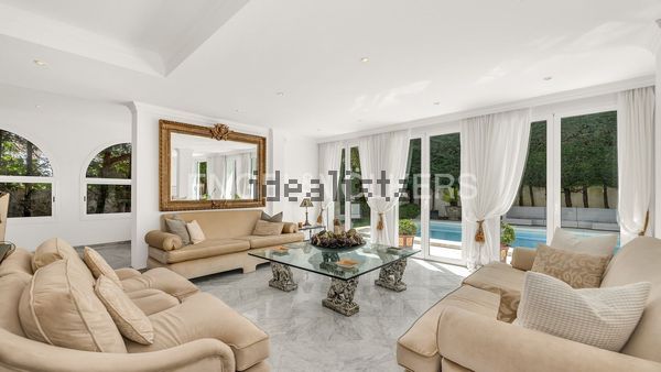Detached house in Los Monteros, Marbella — image 4