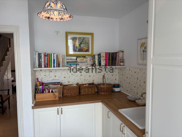 3-bedroom freehold villa in Estepona — photo 3 of 5
