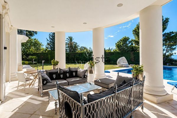 Detached house in Calle Italia, Green Hills - Las Cumbres de Elviria, Marbella — image 4