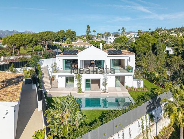4-bedroom freehold villa in Marbella — photo 4 of 5