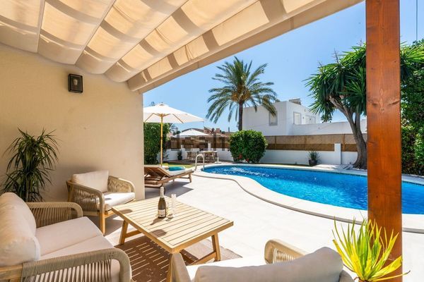 3-bedroom freehold villa in Marbella — photo 2 of 5