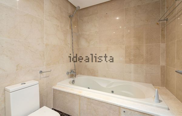 3-bedroom freehold villa in Estepona — photo 4 of 5