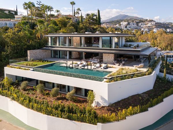 8-bedroom freehold villa in Benahavís — photo 4 of 5