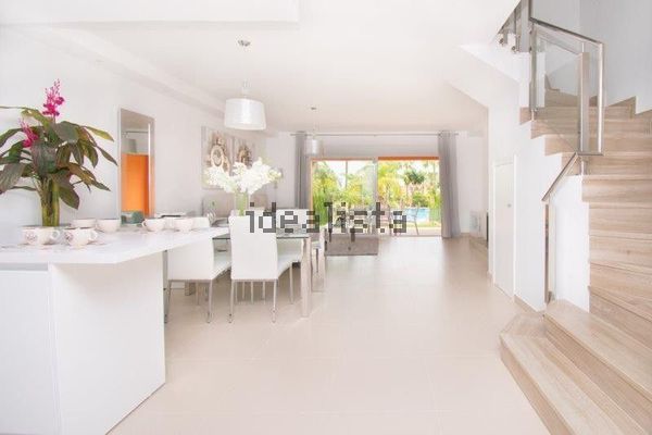 3-bedroom freehold villa in Benahavís — photo 4 of 5