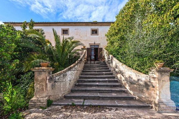 7-bedroom freehold villa in Palma — photo 1 of 5