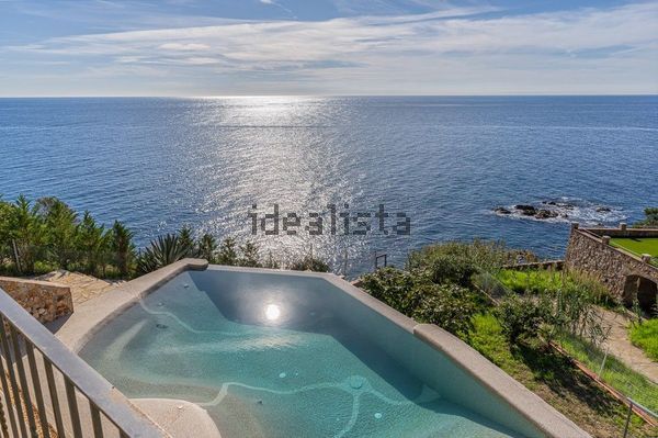 5-bedroom freehold villa in Lloret de Mar — photo 3 of 5