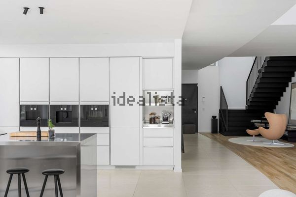 3-bedroom freehold villa in Marbella — photo 3 of 5