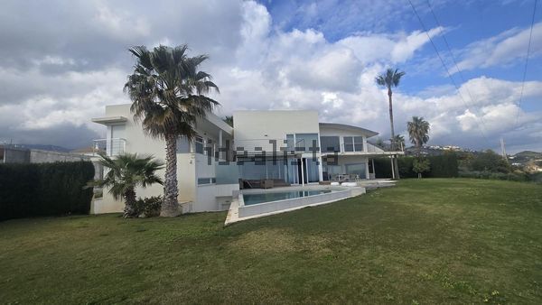 4-bedroom freehold villa in Benalmádena — photo 4 of 5
