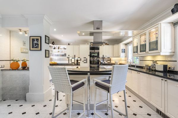 3-bedroom freehold villa in Marbella — photo 5 of 5