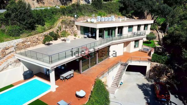 5-bedroom freehold villa in Castell-Platja d'Aro — photo 3 of 5