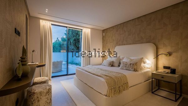 4-bedroom freehold villa in Marbella — photo 5 of 5