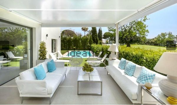 4-bedroom freehold villa in Marbella — photo 3 of 5