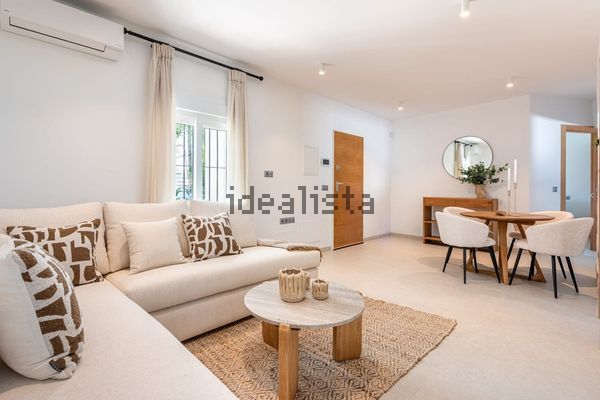 3-bedroom freehold villa in Fuengirola — photo 2 of 5